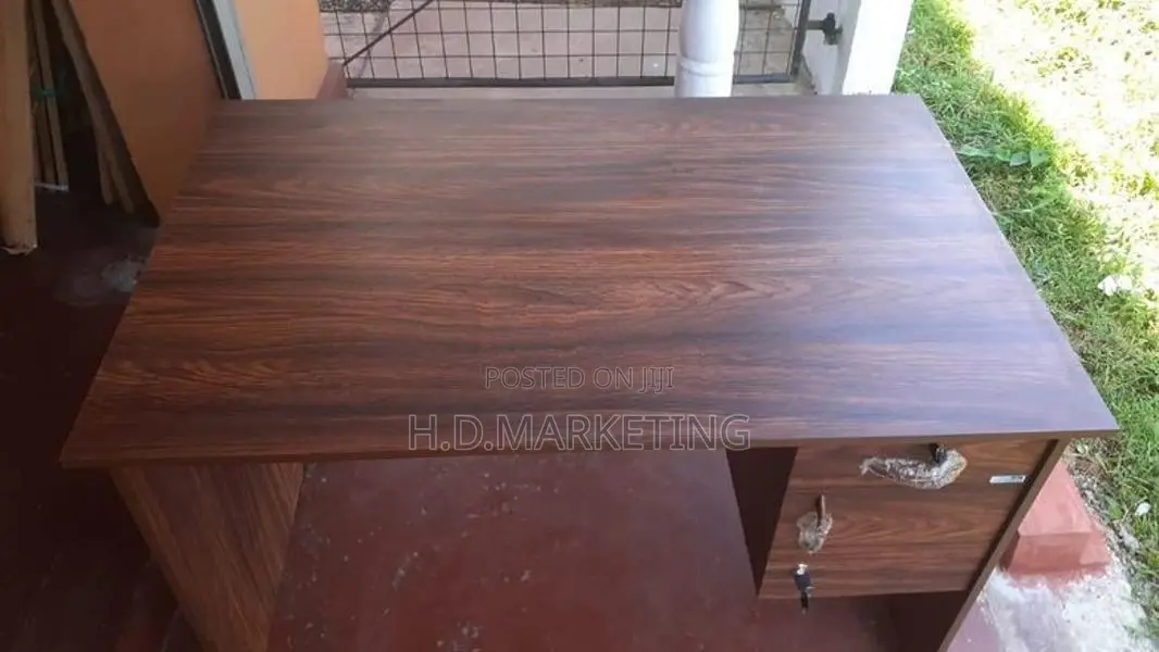 4*2ft Melamine Office Table