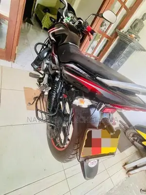 Bajaj Discover 2015