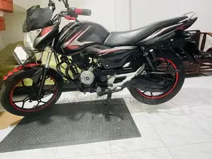 Bajaj Discover 2015
