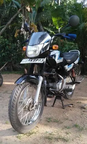 Bajaj CT100 2013