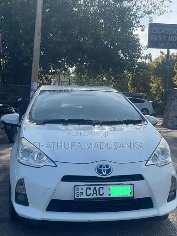 Toyota Aqua 2014