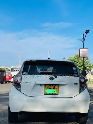 Toyota Aqua 2014