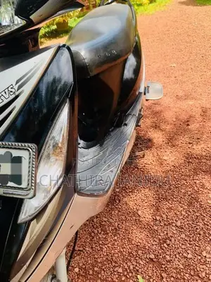 TVS Streak Scooty 2011