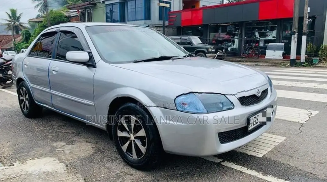 Mazda Familia 1999