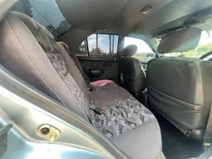 Toyota Soluna 2001