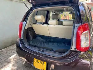 Toyota Passo 2016