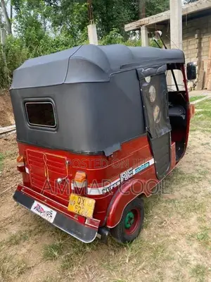 Bajaj RE 2010