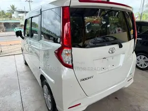 Toyota Roomy G Grade 360 camera 2024