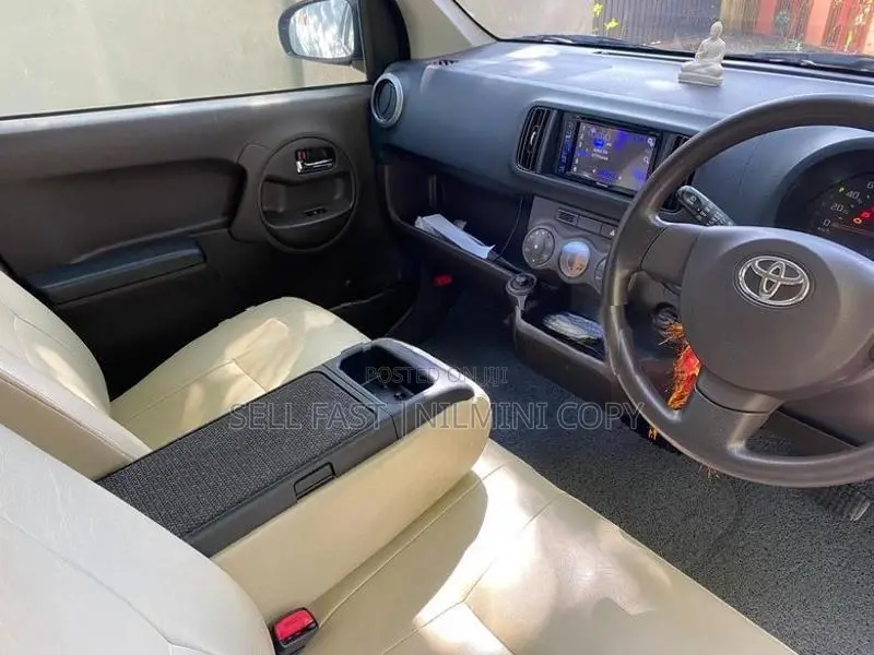 Toyota Passo 2016