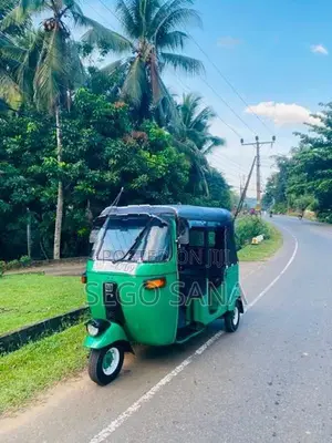 Bajaj RE 2009