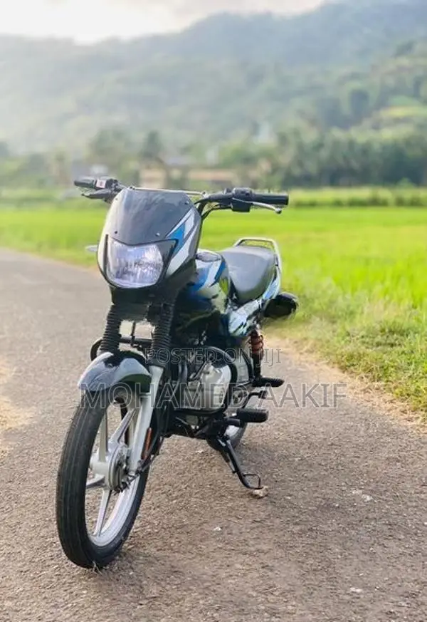 Bajaj CT100 2023