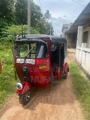 Bajaj RE 2004