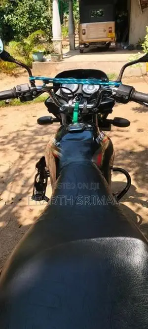 Bajaj Platina 2016