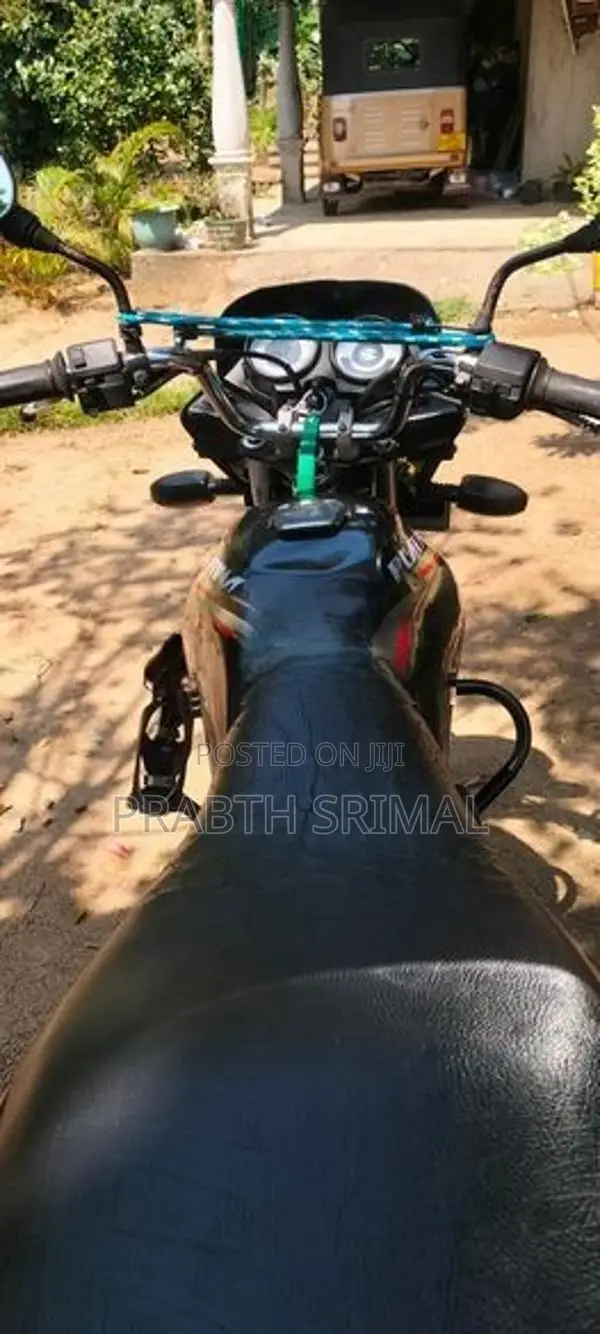 Bajaj Platina 2016