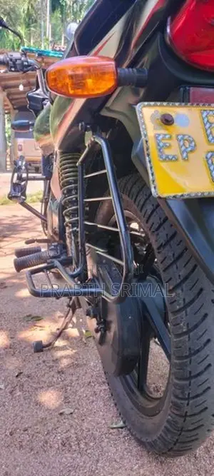 Bajaj Platina 2016