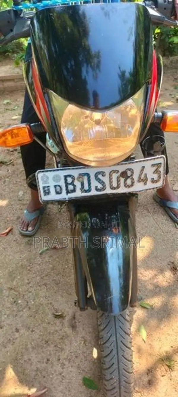 Bajaj Platina 2016