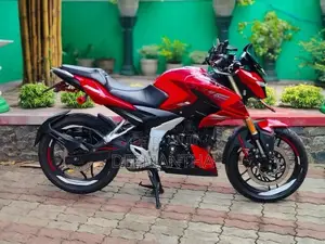 Bajaj Pulsar N160 2025