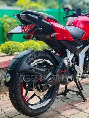 Bajaj Pulsar N160 2025