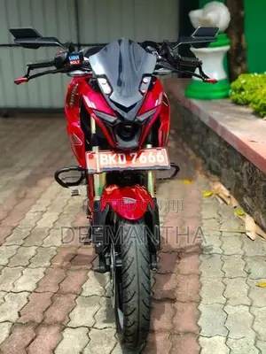 Bajaj Pulsar N160 2025