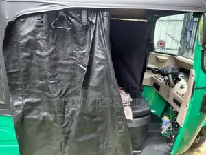 Bajaj RE 2025