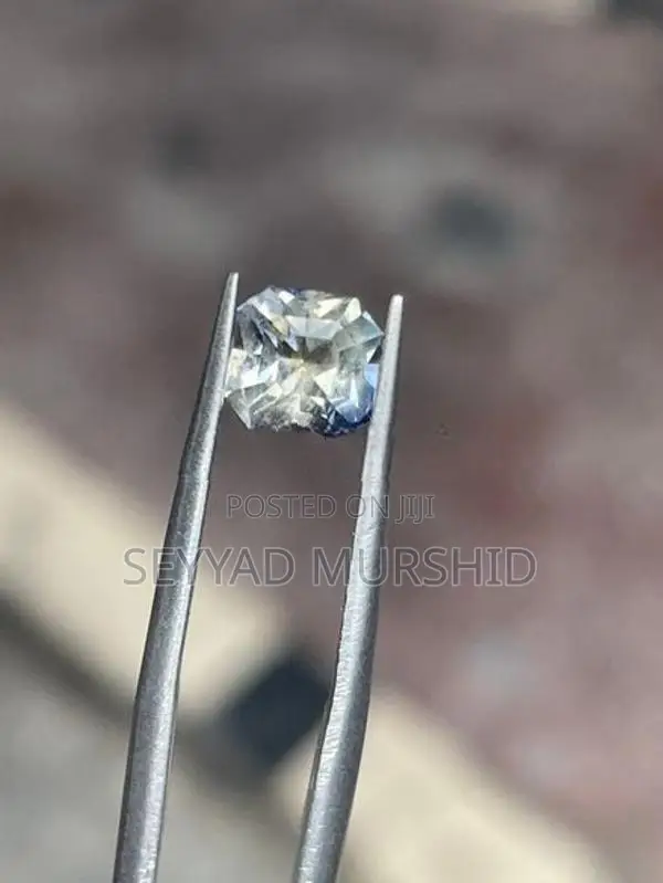 by colour sapphire