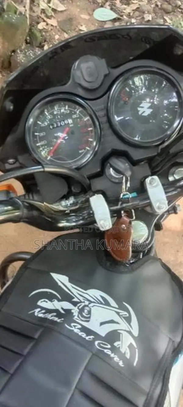 Bajaj CT100 ct 100 2023
