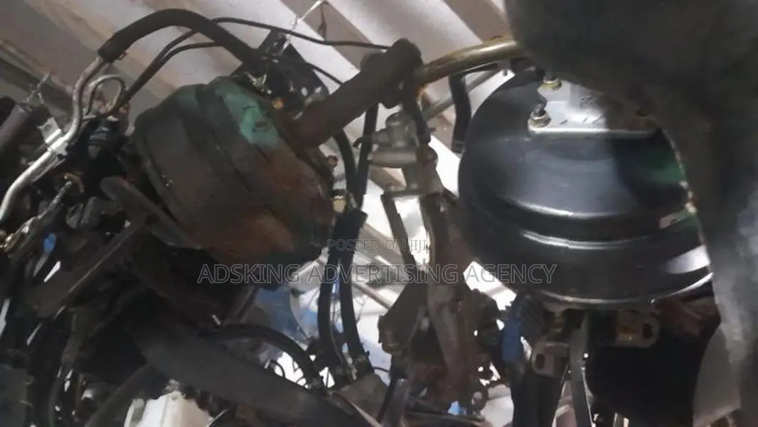 Toyota shell model LH 51/ 61 /71 Brake Booster