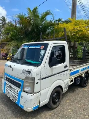 Suzuki Every 2010