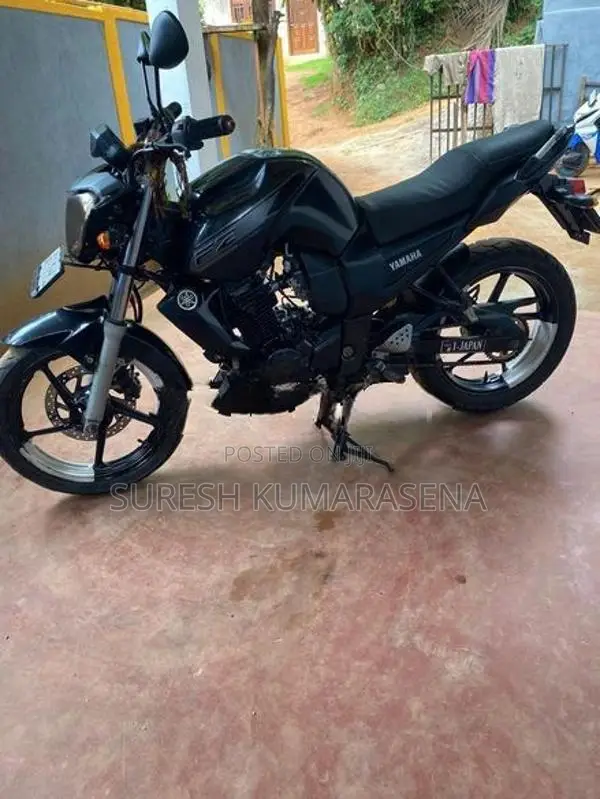 Yamaha FZS V1 2012