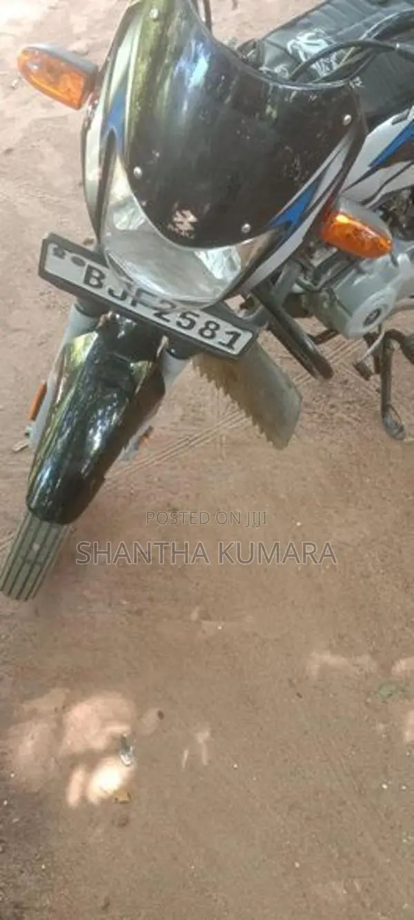 Bajaj CT100 ct 100 2023