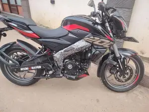 Bajaj Pulsar NS200 2025