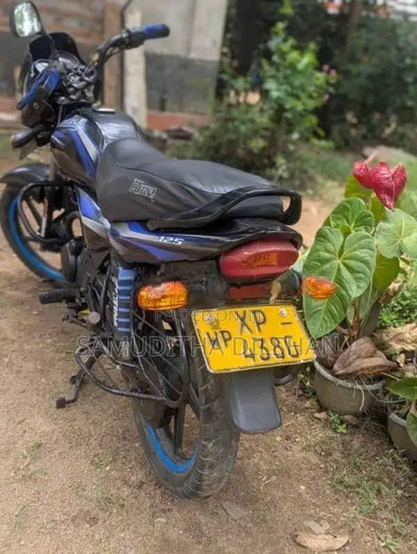 Bajaj Platina 125 2012