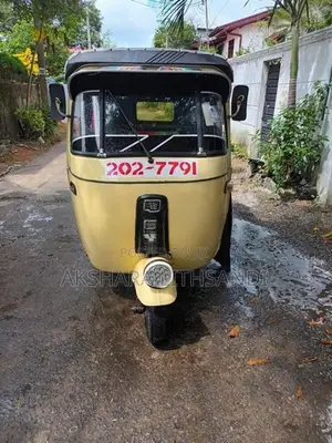 Bajaj RE 1996