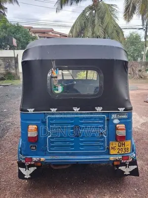 Bajaj RE 2006