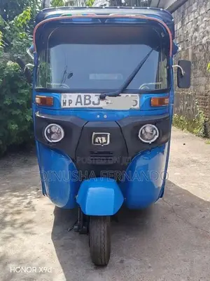 Bajaj RE Three Wheeler 2016