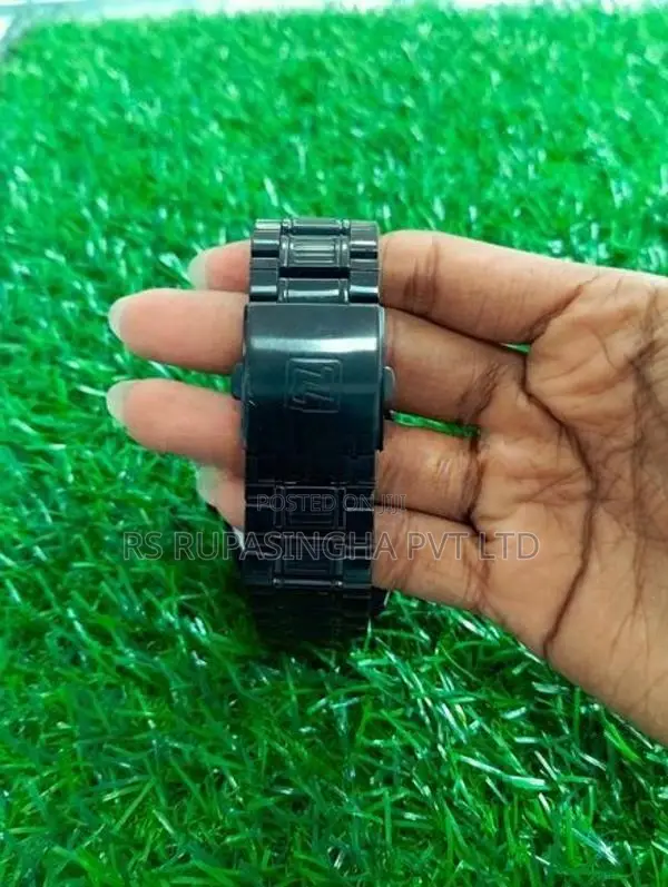 Naviforce Black Colour Hand Watch