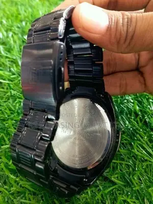Naviforce Black Colour Hand Watch