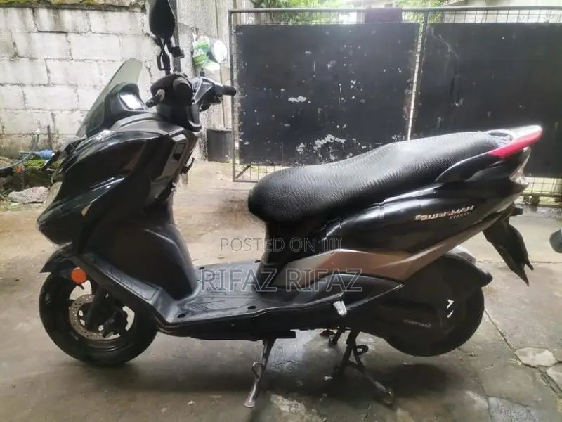 Suzuki Burgman 2019