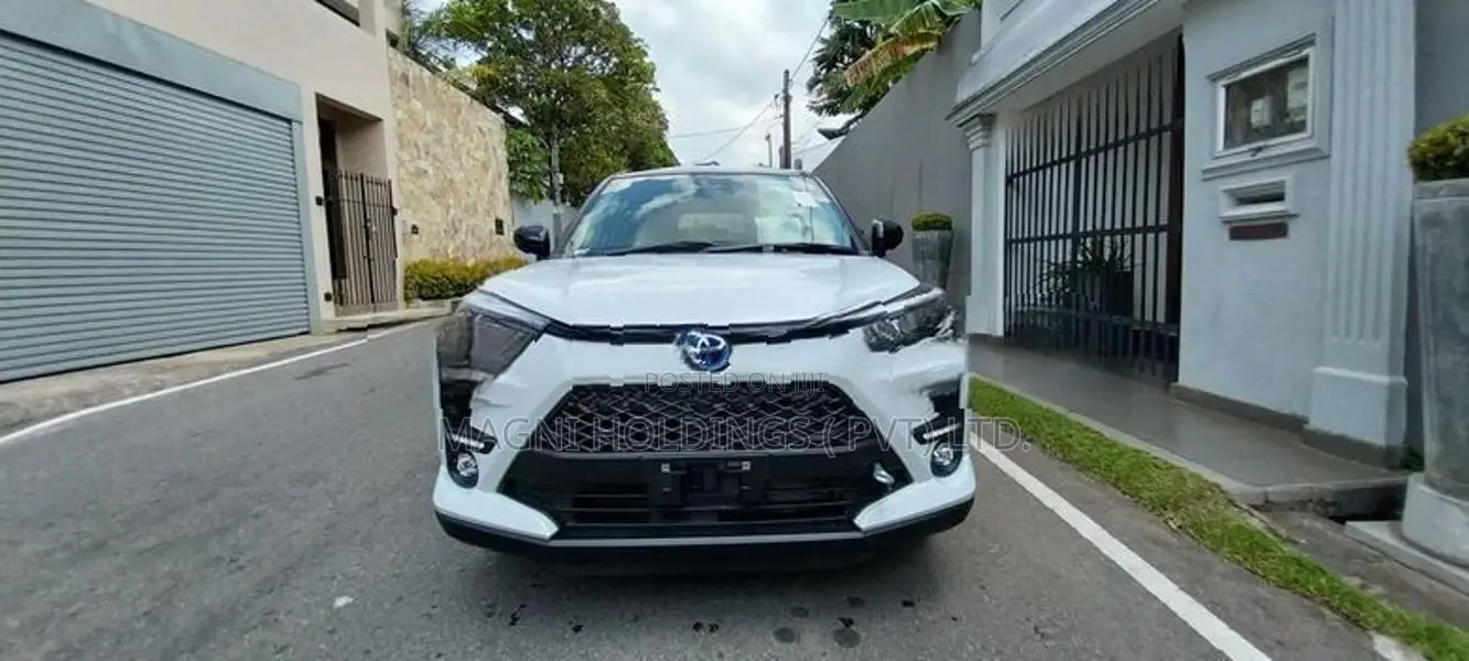 Toyota Raize Hybrid Z Grade BSM 2026