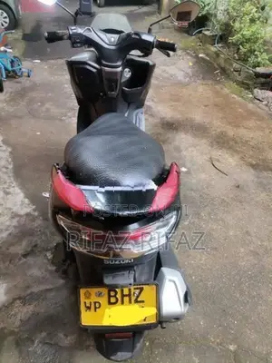 Suzuki Burgman 2019