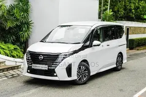 Nissan Serena Highway Star V 2025