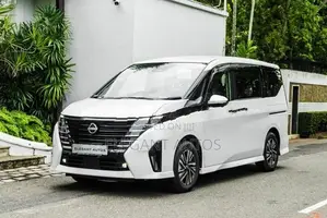 Nissan Serena Highway Star V 2025