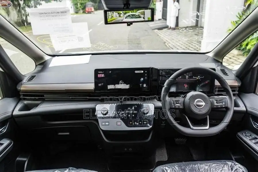 Nissan Serena Highway Star V 2025