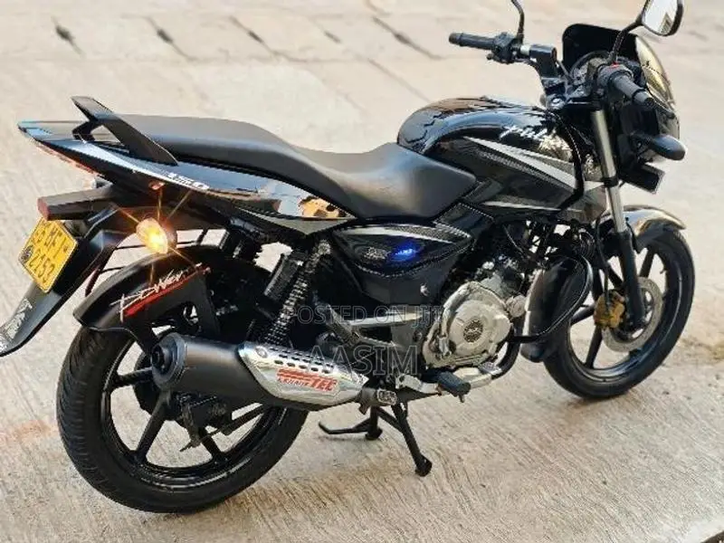Bajaj Pulsar 150 2017