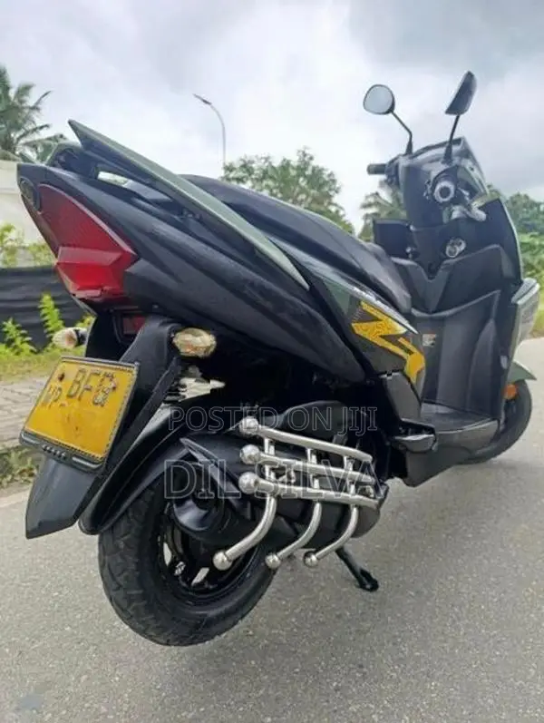 Yamaha RayZR 2017