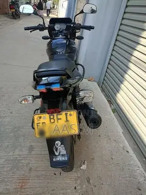 Bajaj Pulsar 150 2017