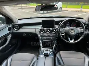 Mercedes Benz C180 2015