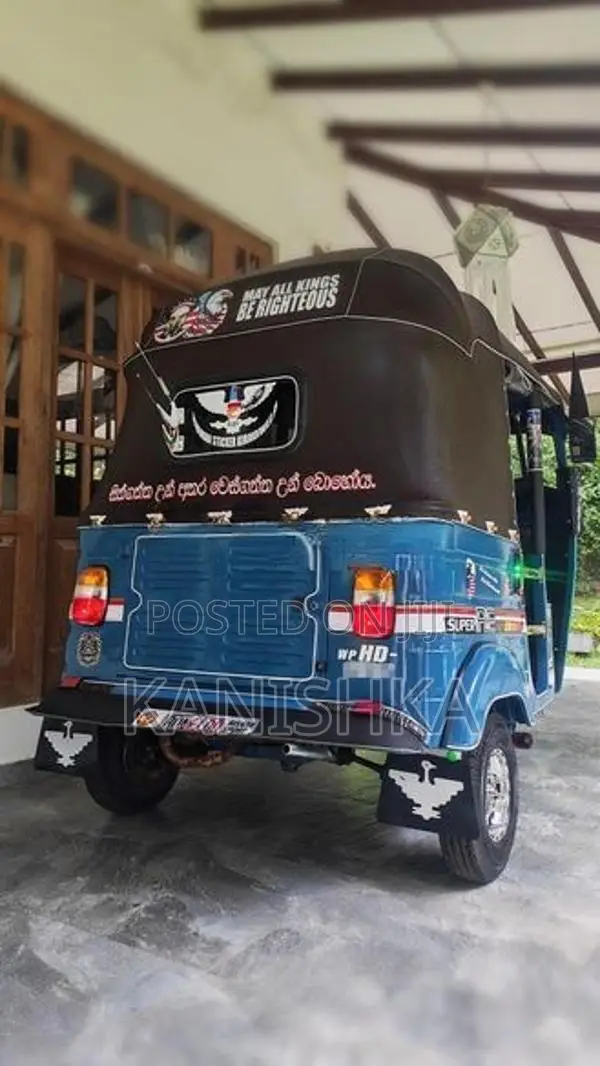 Bajaj RE 2003