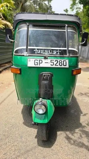 Bajaj RE 2002