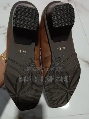 ladies shoes